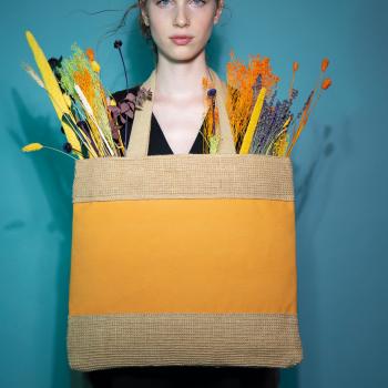 Shopping bag in cotton and woven jute threads 