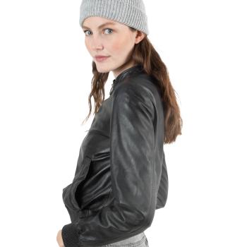 Bonnet à pompon tricoté en fil recyclé