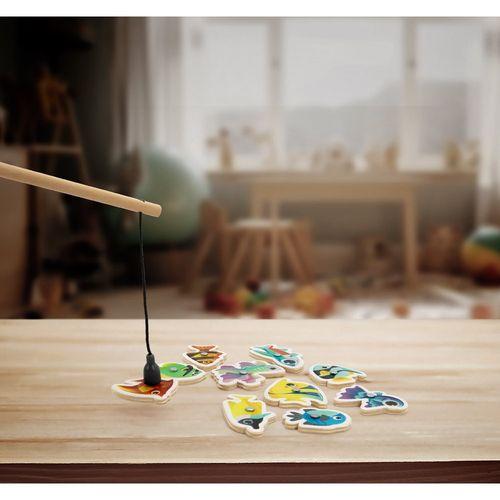 FISHY. Jeu de pêche composé de 10 poissons en bois, idéal pour les enfants