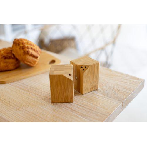 Kerala salt and pepper shaker set