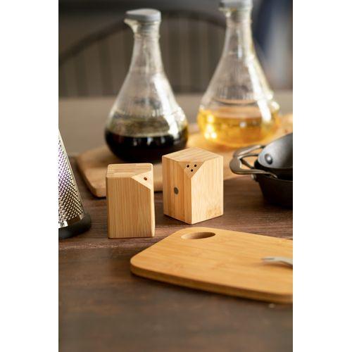 Kerala salt and pepper shaker set